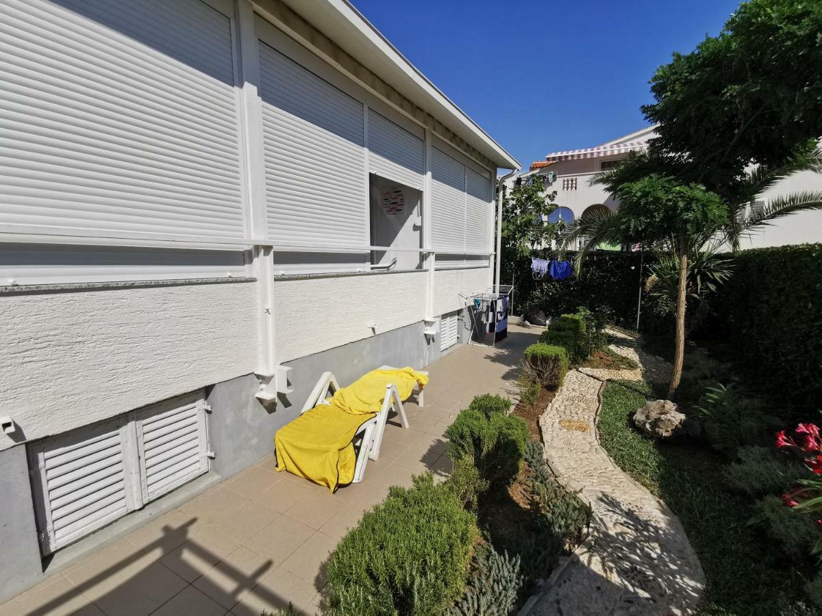 Studio Apartman Marija Петрчане Экстерьер фото